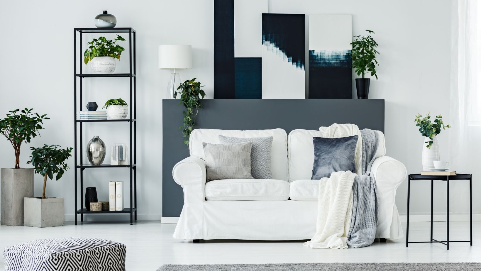 From Drab to Fab: Using Contrast to Revamp Your Living Space this 2024 ...